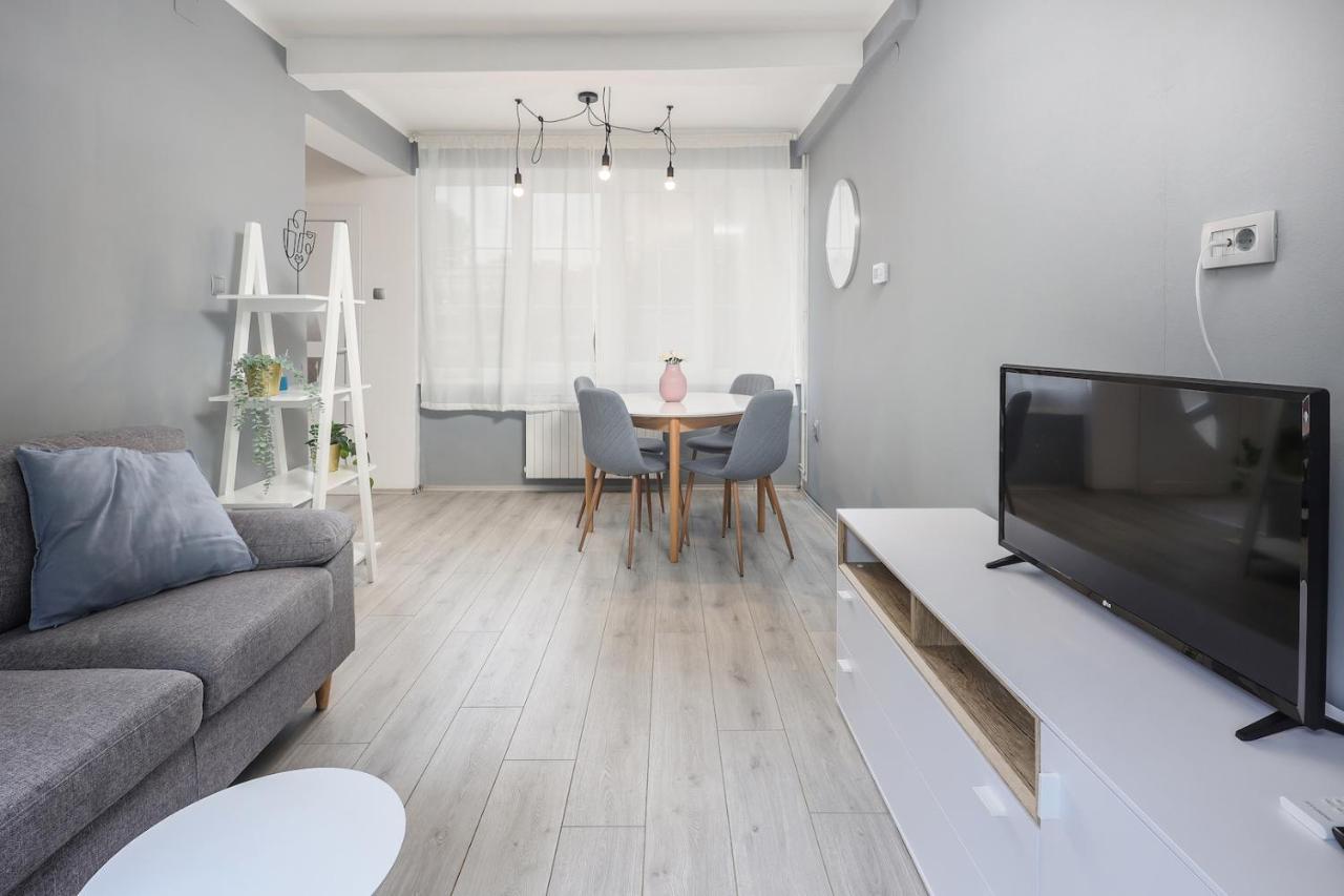 Apartman Lucia غييكا المظهر الخارجي الصورة